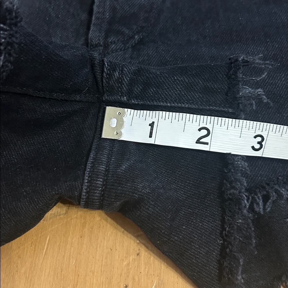 Agolde Black Denim Jean Shorts - Picture 5 of 9
